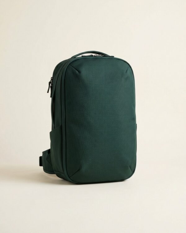 Concourse Travel Pack 30L — Pullman Green